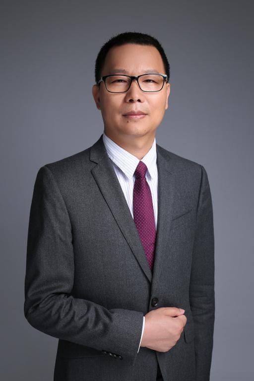 MBA教育中心副主任兼bv伟德国际1946副院长  刘小元